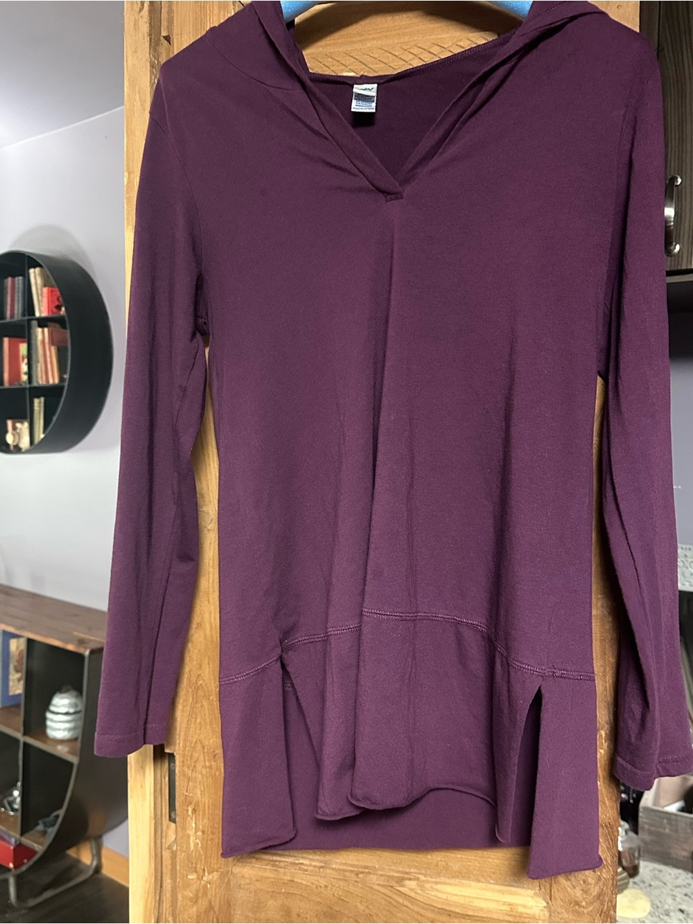 Kavio hooded tunic lightweight hoodie sweatshirt medium plum maroon side slits
